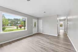 480 Lincolnshire Dr. photo 4