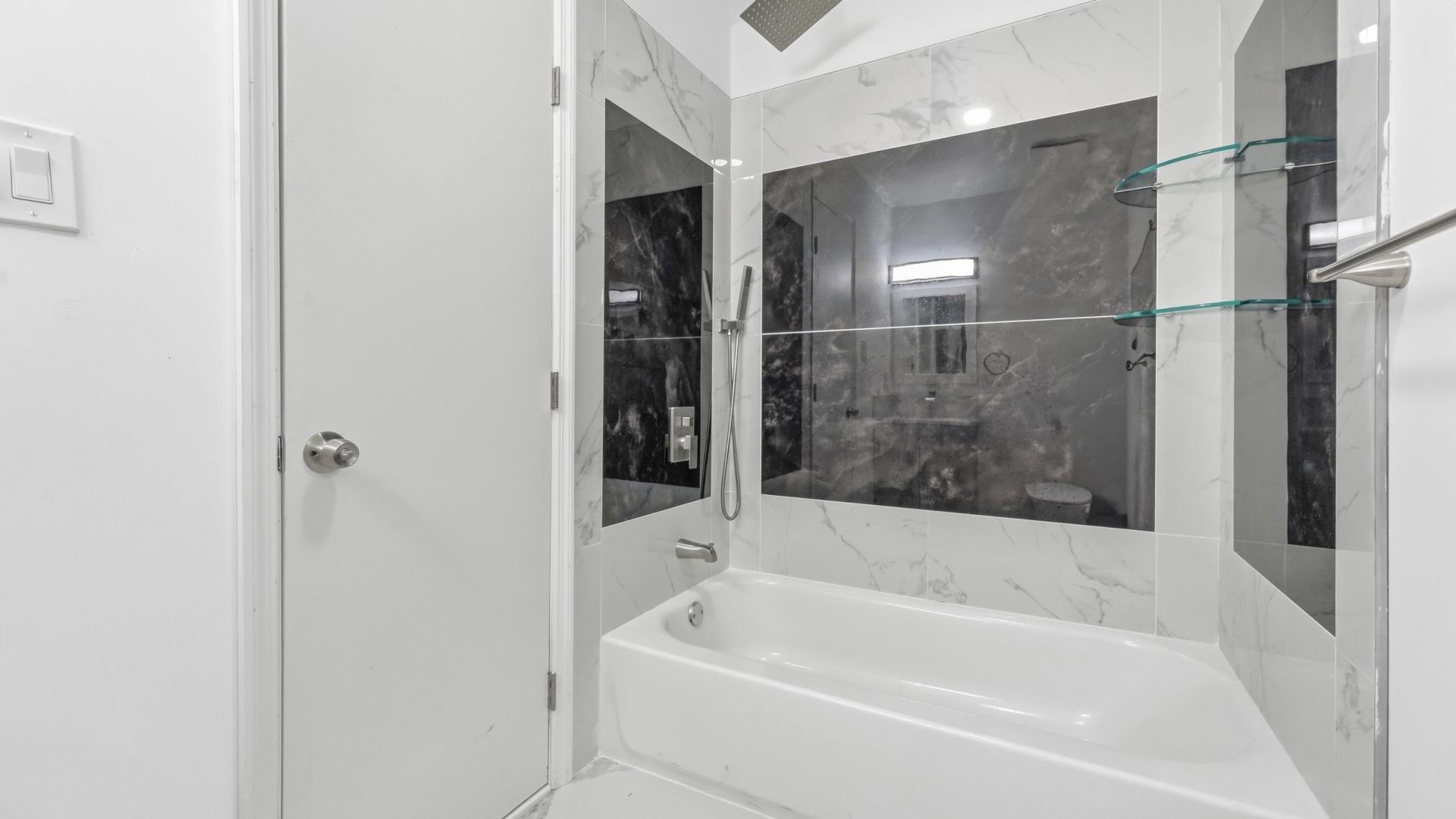 480 Lincolnshire Dr. Photo 7