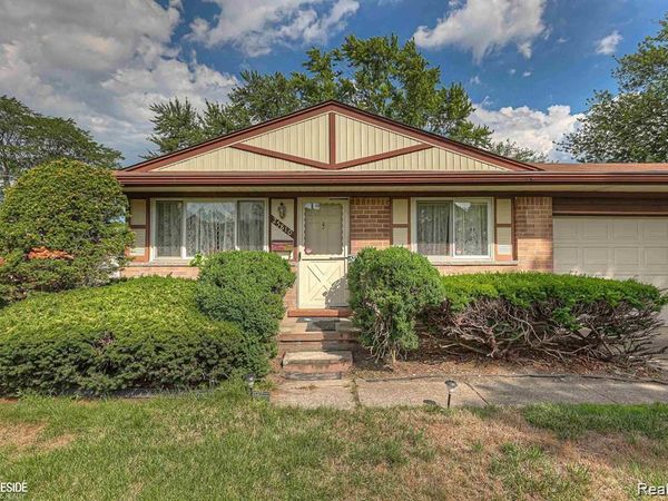 25810 Virginia Drive, Warren, MI 48091