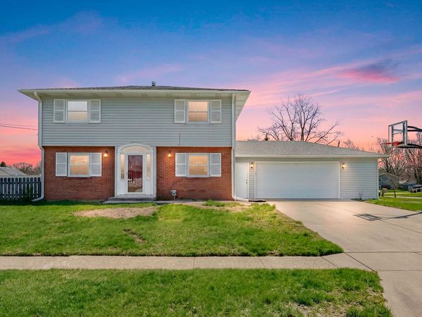 6733 Amberly Street, Portage, MI 49024