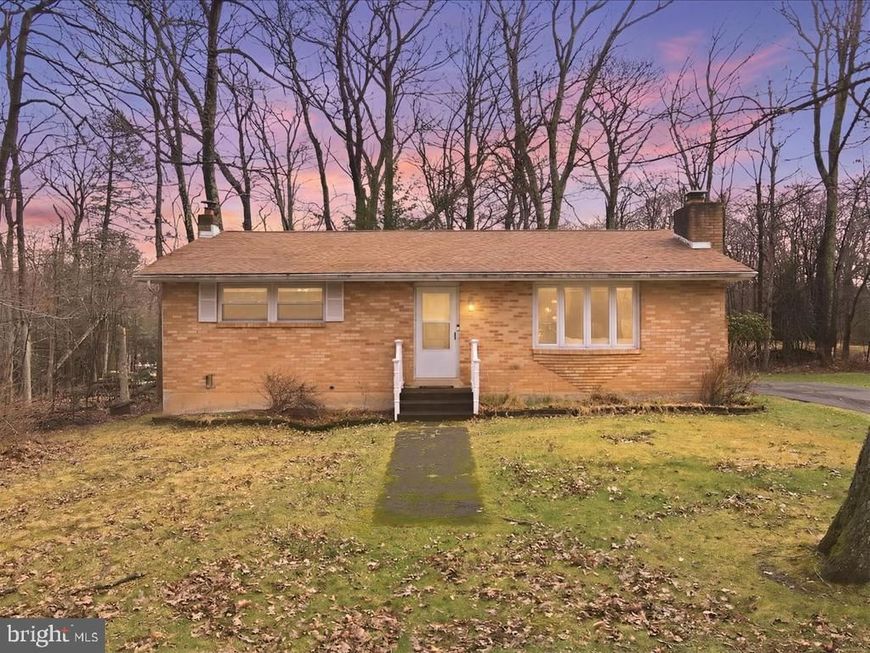 112 Pin Oak Lane, Tobyhanna, PA 18466 Main Photo