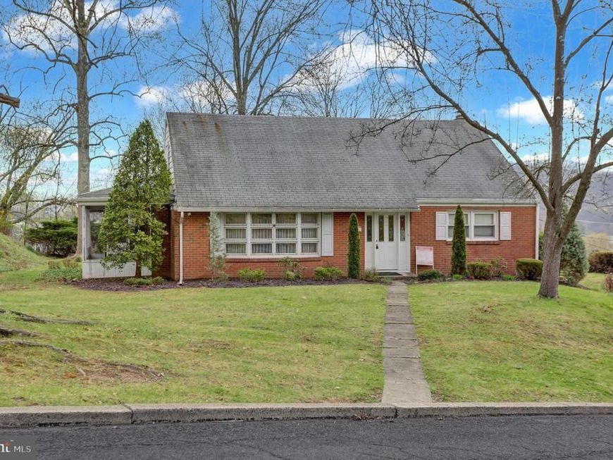 74 Hickory Street, Schuylkill Haven, PA 17972 Main Photo