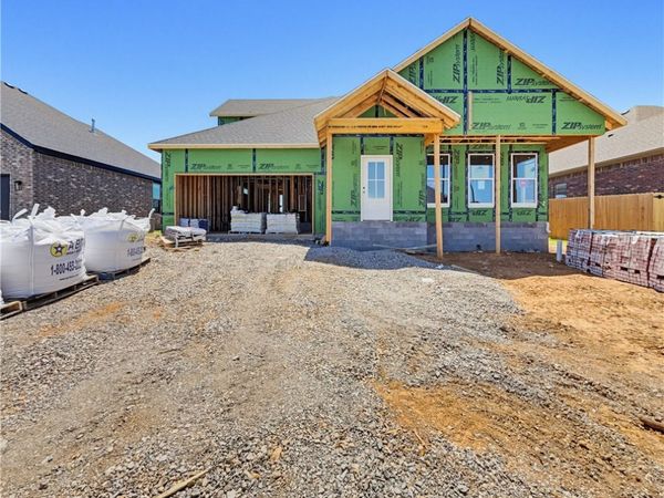 6805 Basswood Avenue, Bentonville, AR 72713