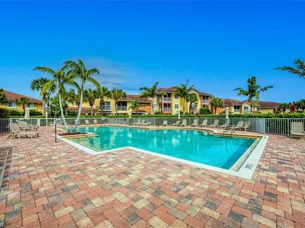 13160 Bella Casa CIR, Unit 2111, FORT MYERS, FL 33966
