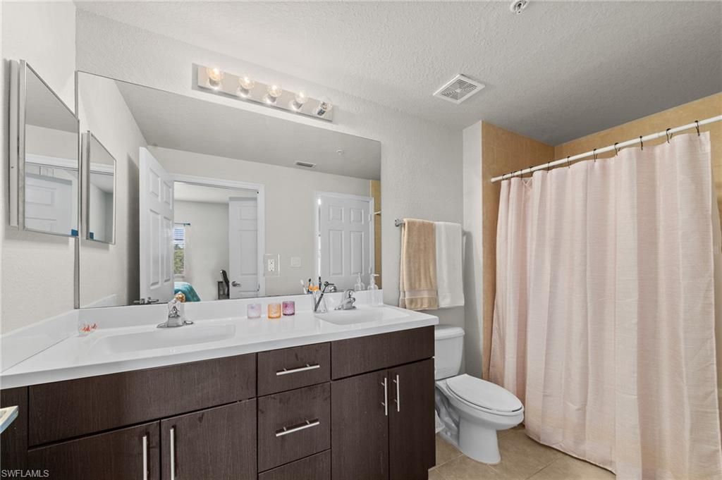 13160 Bella Casa Cir , Unit 2111, Fort Myers, FL 33966 Photo