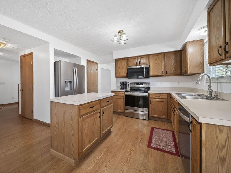 191 Knowlton Court, Pickerington, OH 43147 Photo 6