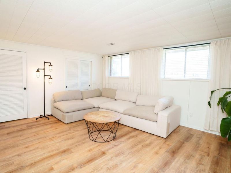 2027 Shawbury Court W, Columbus, OH 43229 Photo 20