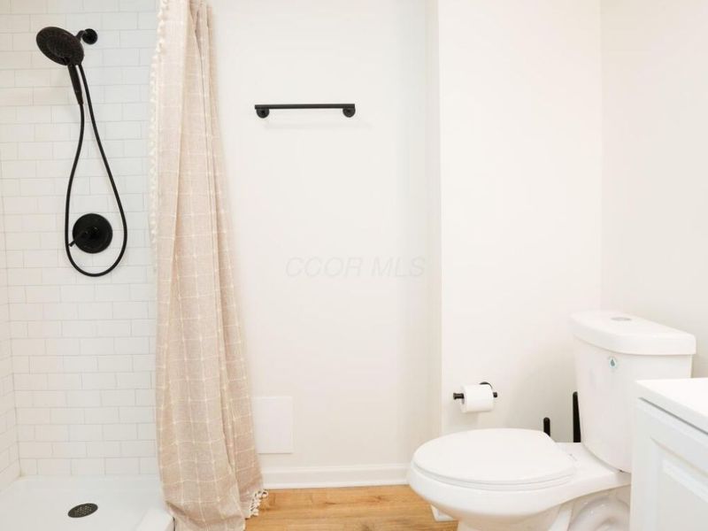 2027 Shawbury Court W, Columbus, OH 43229 Photo 23