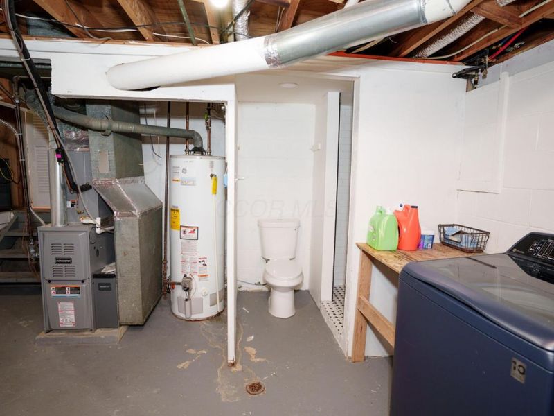 2027 Shawbury Court W, Columbus, OH 43229 Photo 28