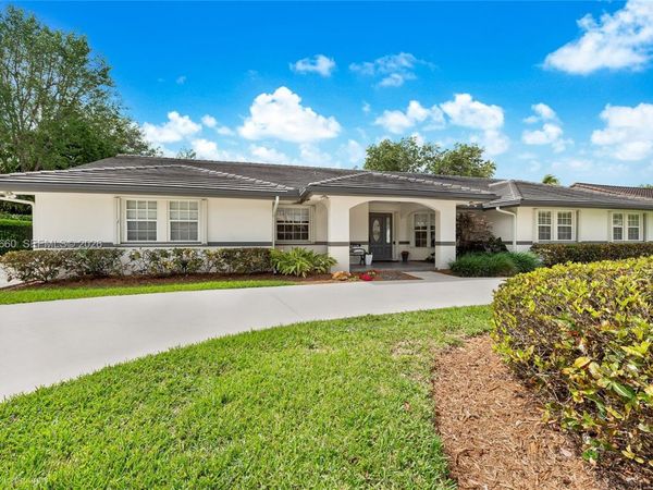 10422 SW 121st St, Miami, FL 33176