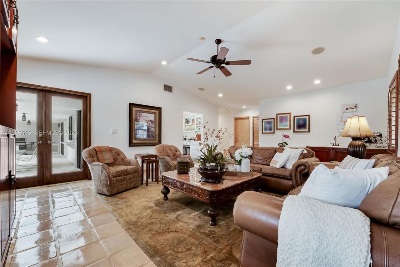 10422 SW 121st St, Miami, FL 33176 Photo