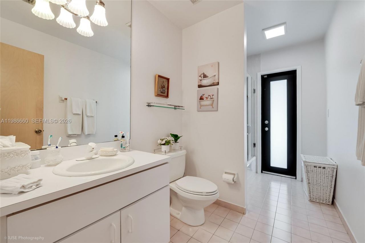 10422 SW 121st St, Miami, FL 33176 Photo