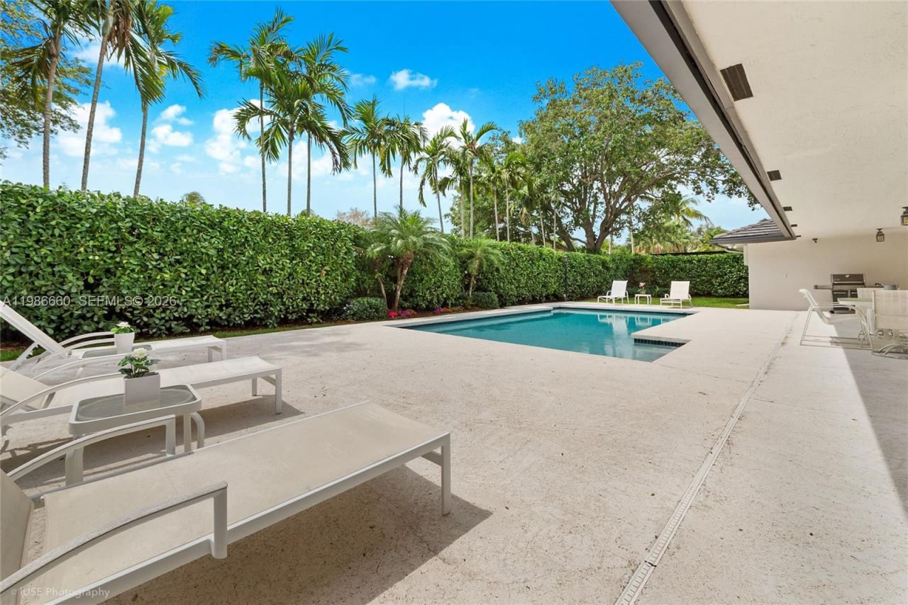 10422 SW 121st St, Miami, FL 33176 Photo