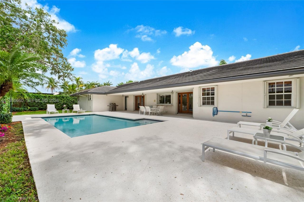 10422 SW 121st St, Miami, FL 33176 Photo