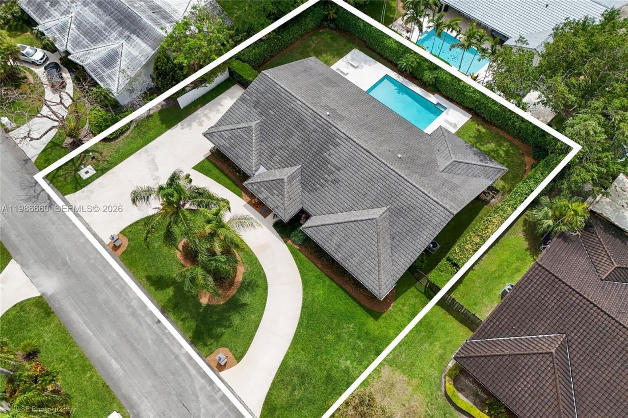 10422 SW 121st St, Miami, FL 33176 Photo