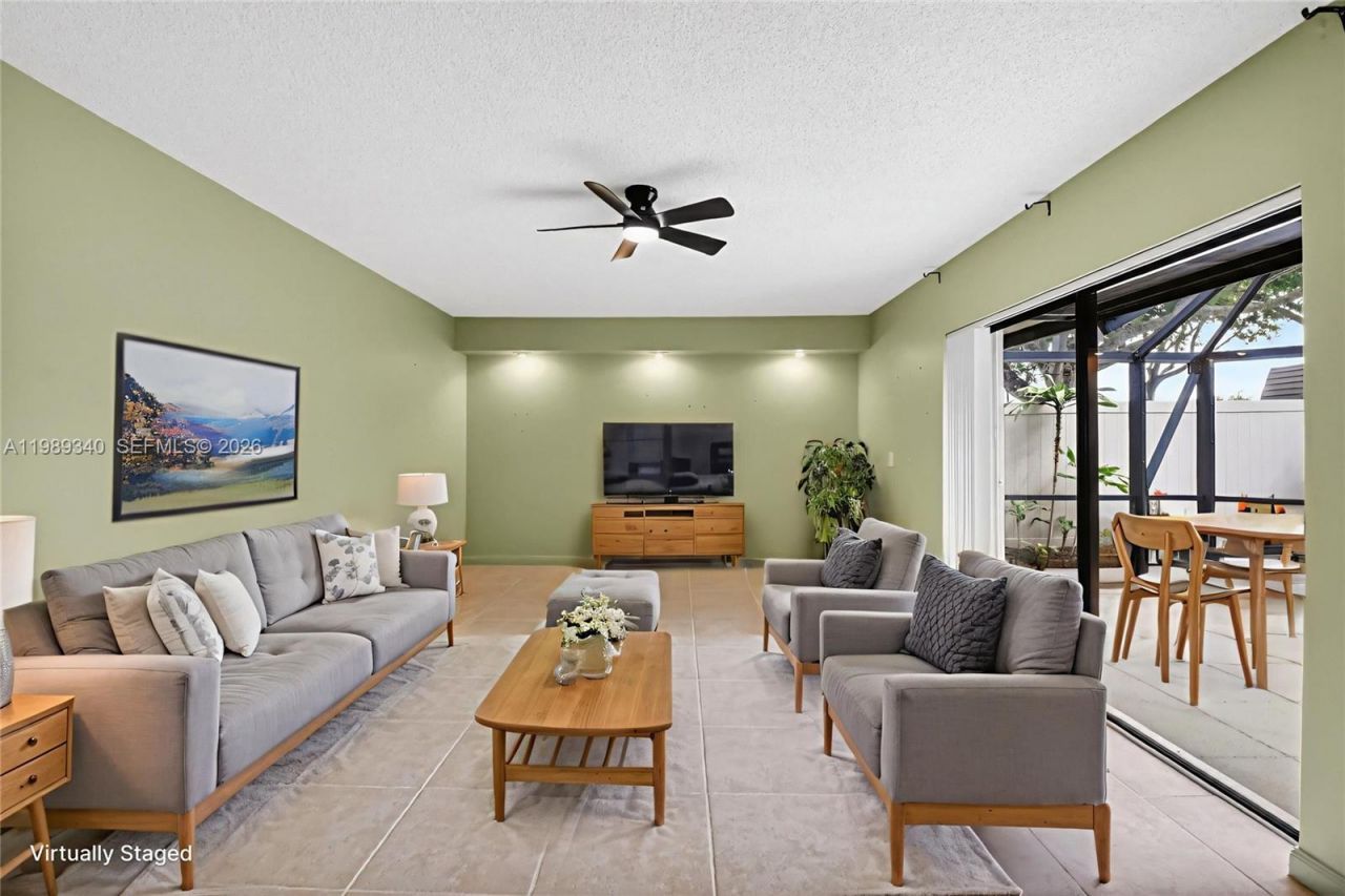 7114 71st Way, West Palm Beach, FL 33407 Photo