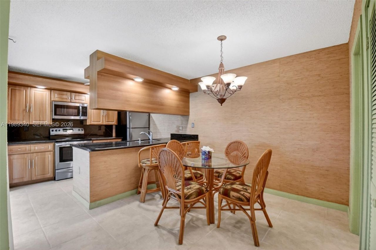 7114 71st Way, West Palm Beach, FL 33407 Photo