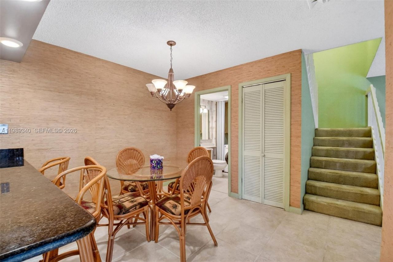 7114 71st Way, West Palm Beach, FL 33407 Photo