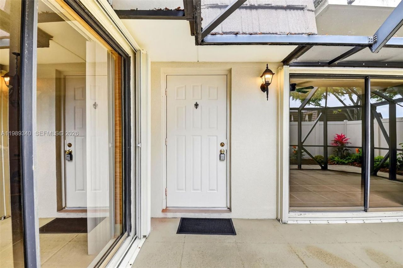 7114 71st Way, West Palm Beach, FL 33407 Photo