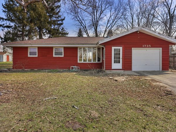 1735 Willow Rd, Mount Pleasant, WI 53177