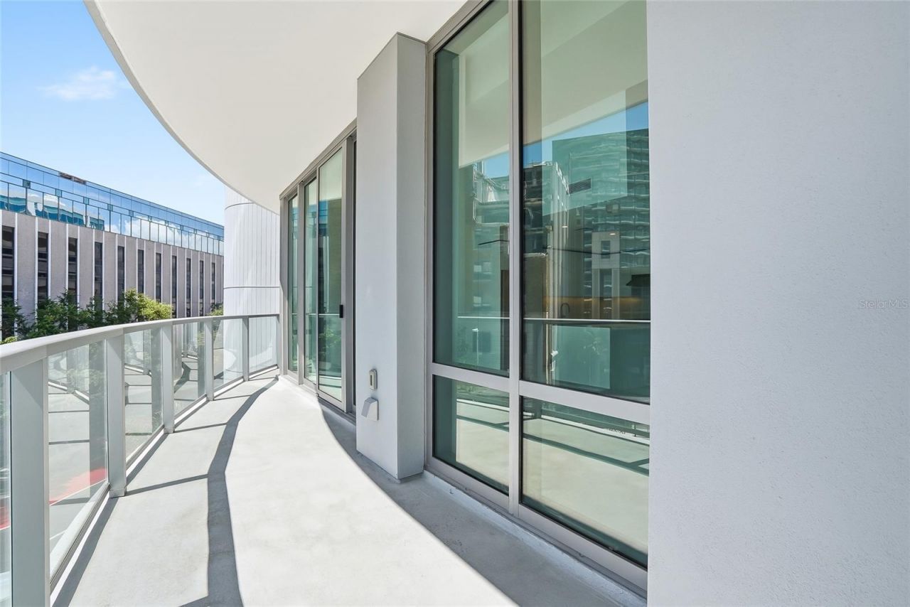 400 Central Avenue, Unit 301, Saint Petersburg, FL 33701 Photo