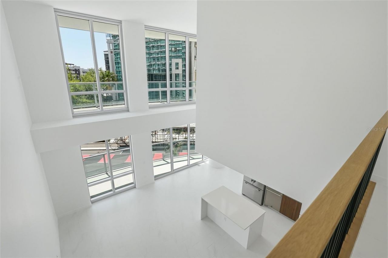 400 Central Avenue, Unit 301, Saint Petersburg, FL 33701 Photo