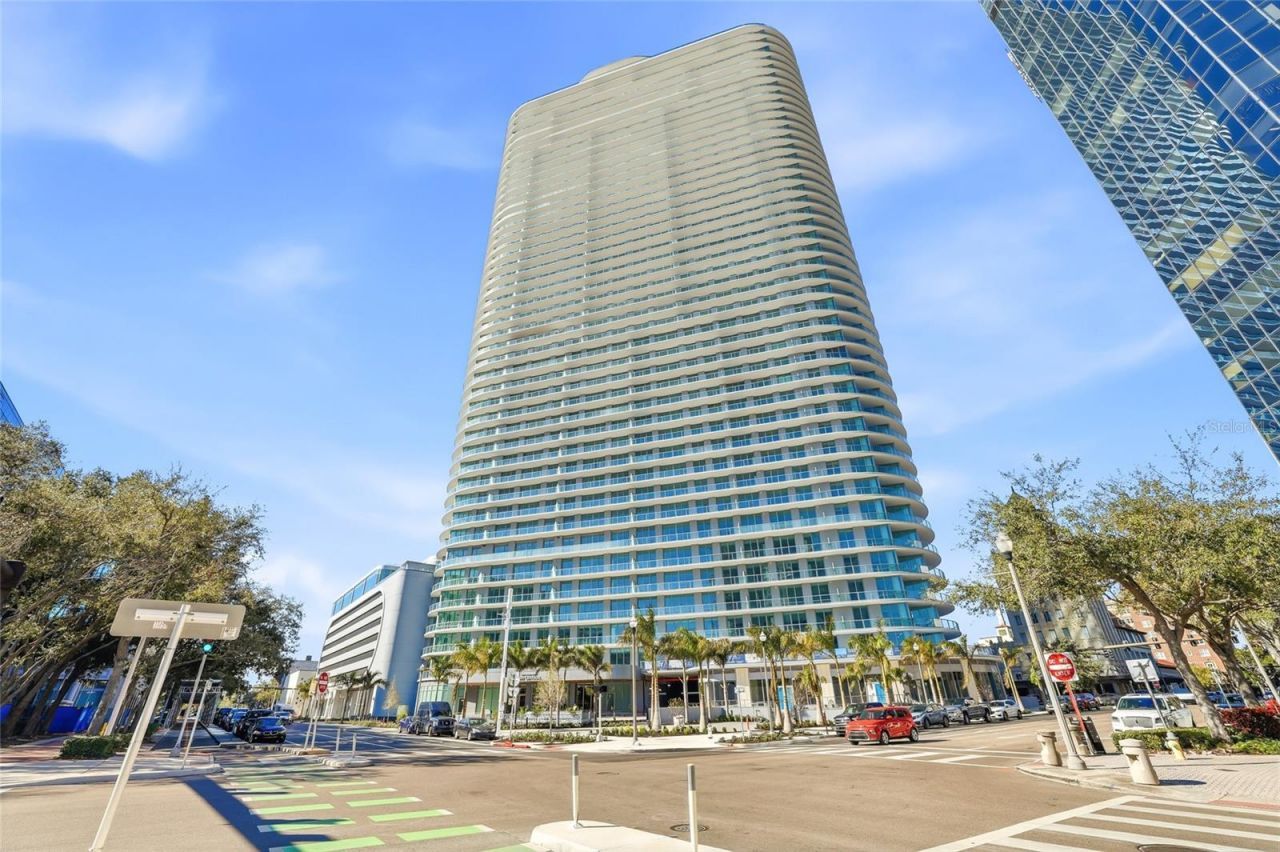400 Central Avenue, Unit 301, Saint Petersburg, FL 33701 Photo