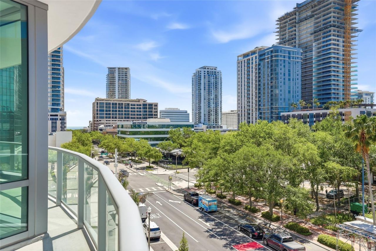 400 Central Avenue, Unit 301, Saint Petersburg, FL 33701 Photo