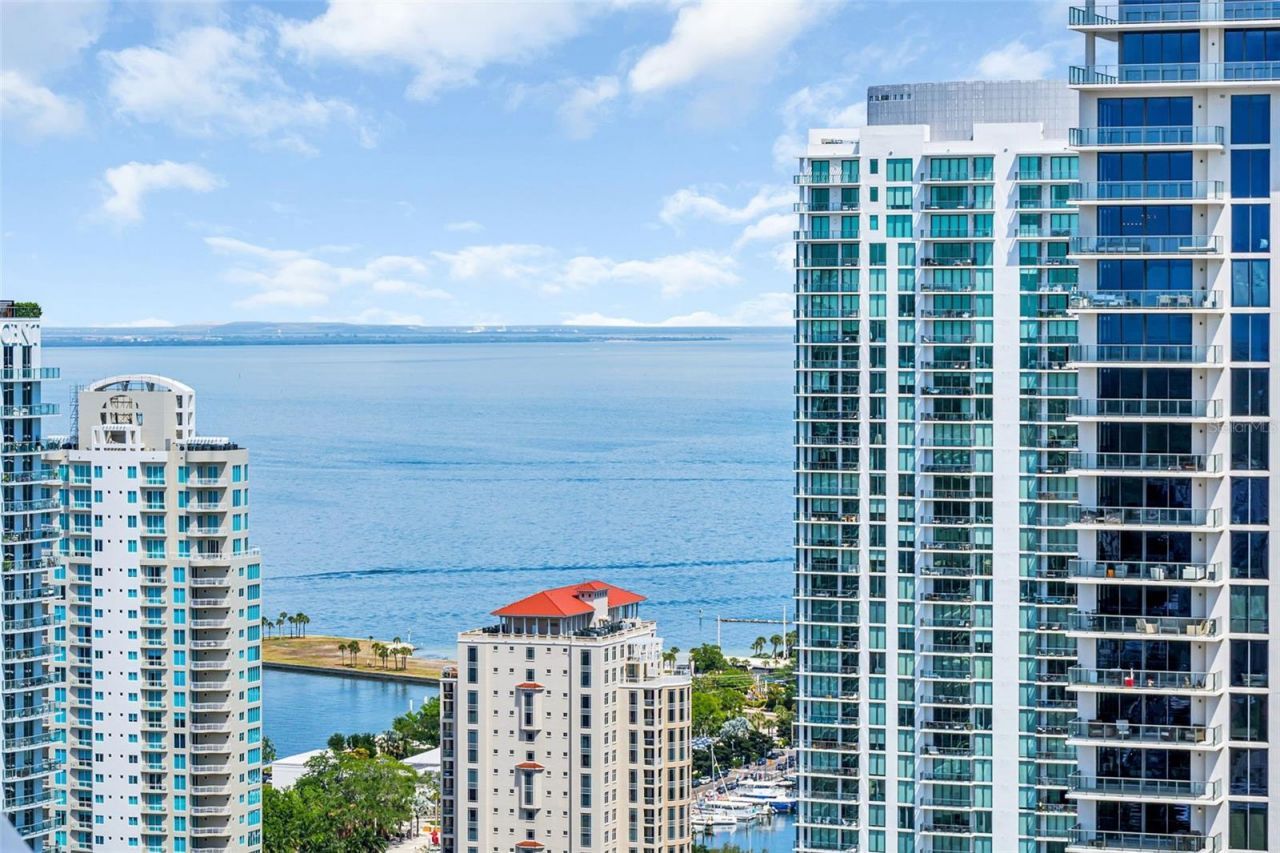 400 Central Avenue, Unit 3401, Saint Petersburg, FL 33701 Photo