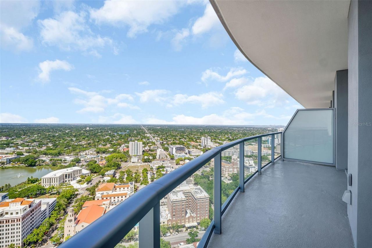 400 Central Avenue, Unit 3401, Saint Petersburg, FL 33701 Photo