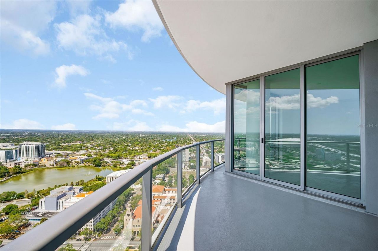 400 Central Avenue, Unit 3401, Saint Petersburg, FL 33701 Photo