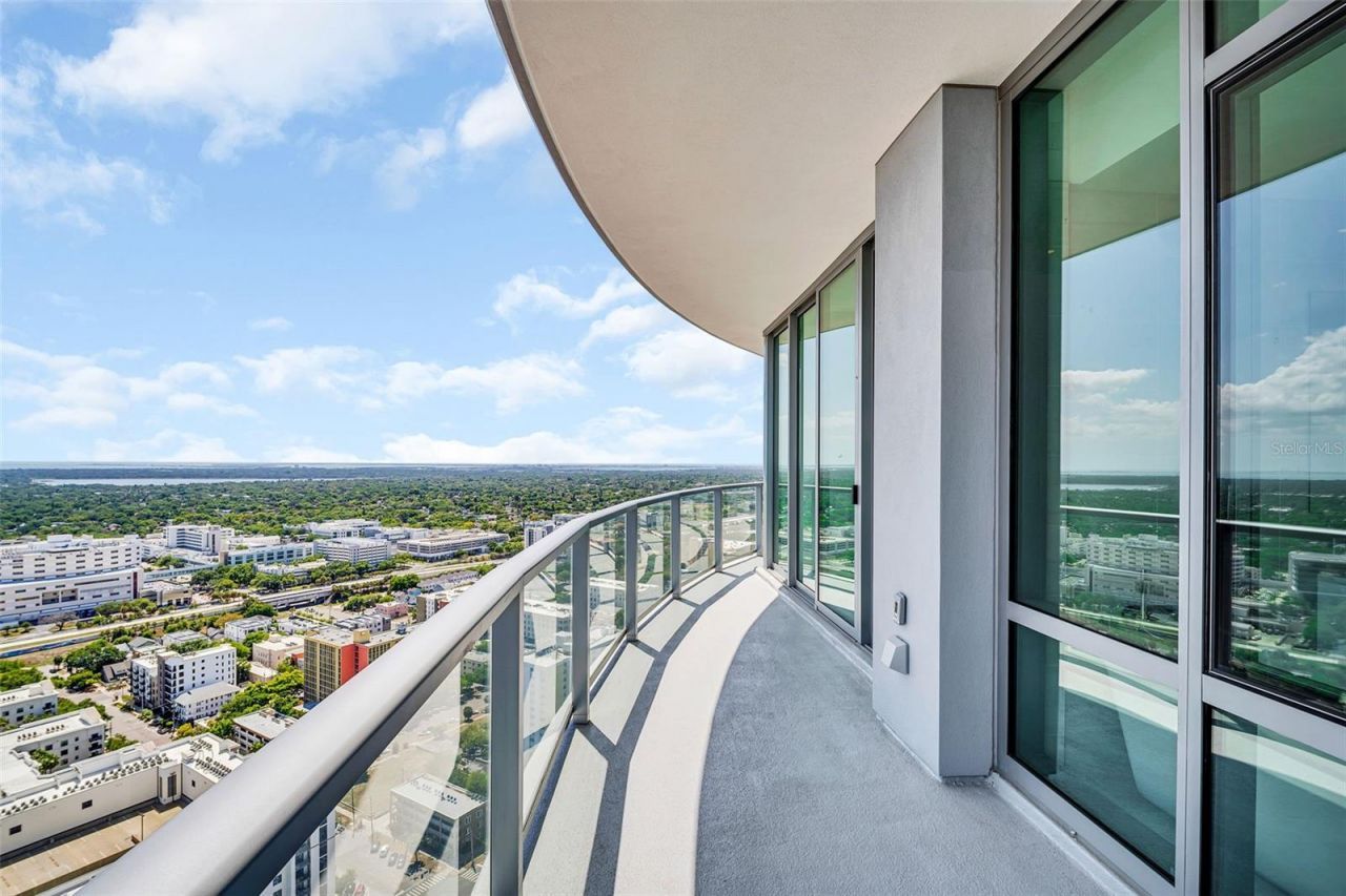 400 Central Avenue, Unit 3401, Saint Petersburg, FL 33701 Photo