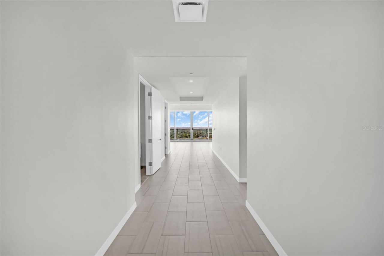 400 Central Avenue, Unit 3401, Saint Petersburg, FL 33701 Photo