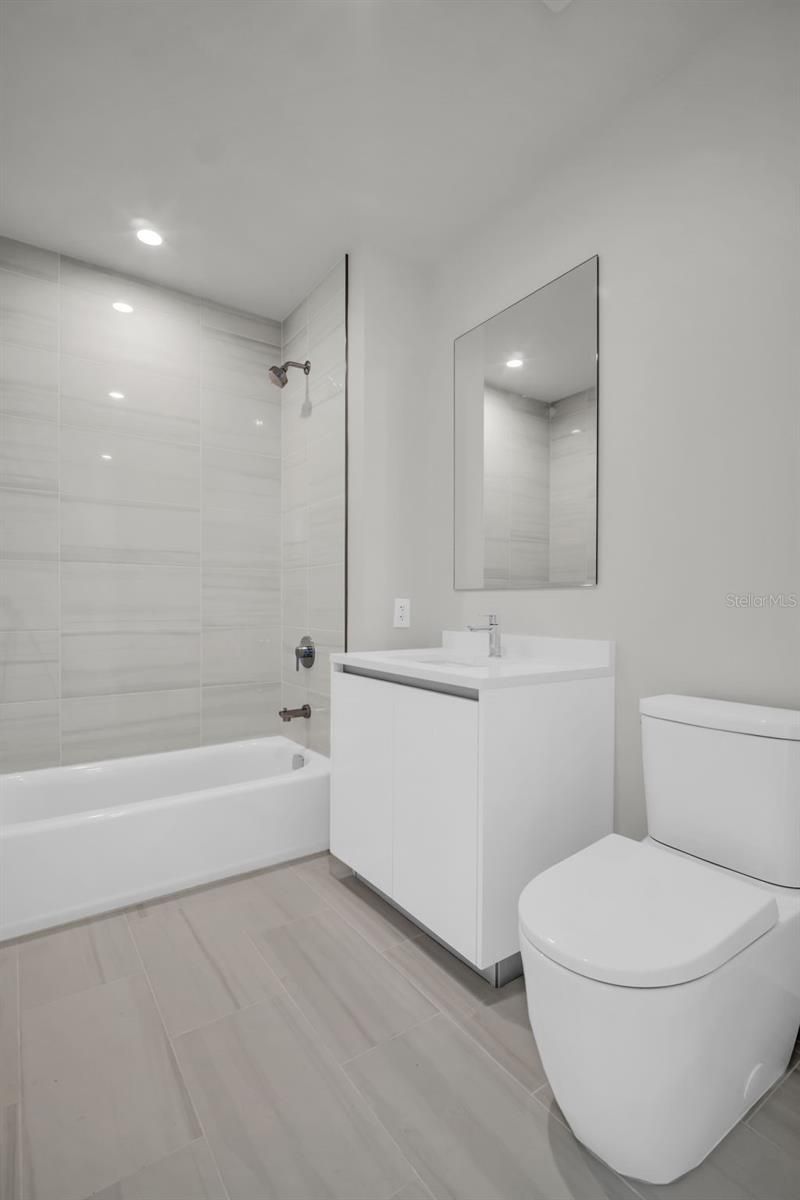 400 Central Avenue, Unit 3401, Saint Petersburg, FL 33701 Photo