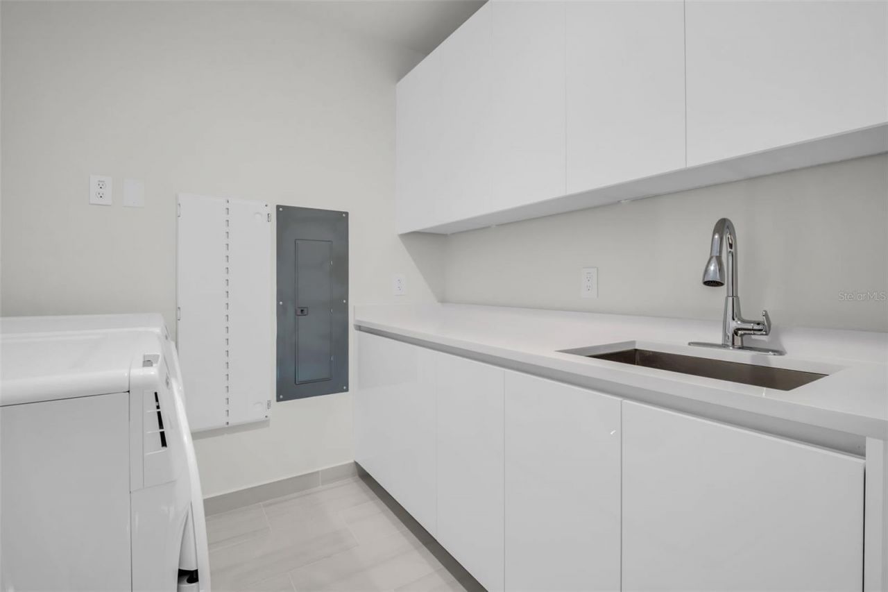 400 Central Avenue, Unit 3401, Saint Petersburg, FL 33701 Photo