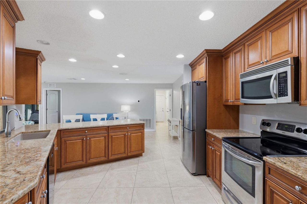 10062 121st Street , Seminole, FL 33772 Photo