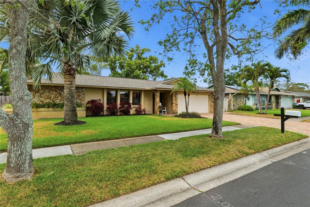 10062 121st Street , Seminole, FL 33772 Photo