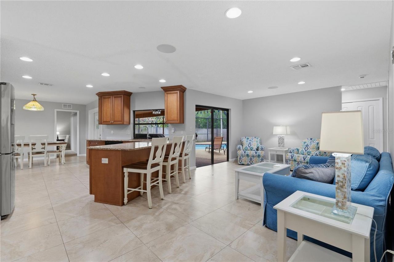 10062 121st Street , Seminole, FL 33772 Photo