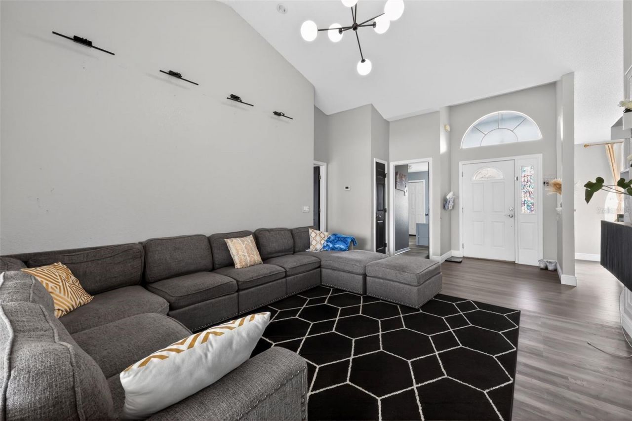 7938 Ashley Pointe Drive, Lakeland, FL 33810 Photo