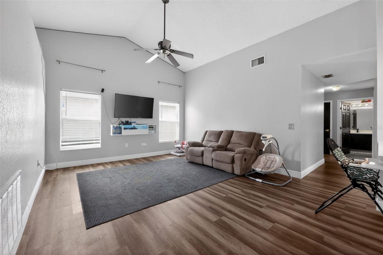 7938 Ashley Pointe Drive, Lakeland, FL 33810 Photo
