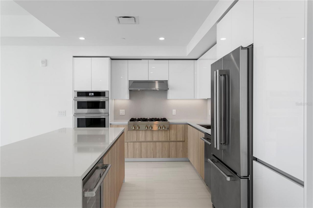 400 Central Avenue, Unit 3005, Saint Petersburg, FL 33701 Photo