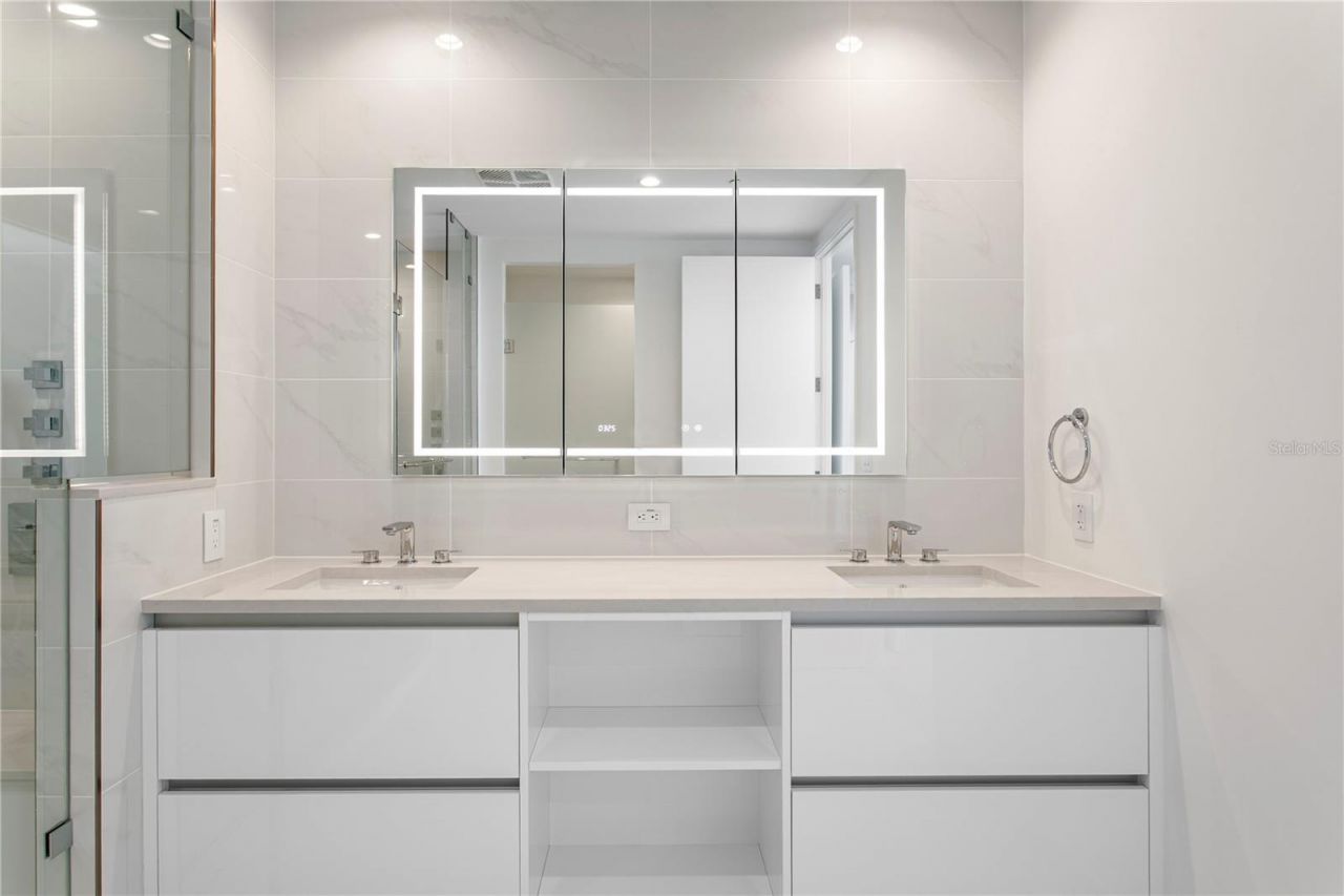 400 Central Avenue, Unit 3005, Saint Petersburg, FL 33701 Photo