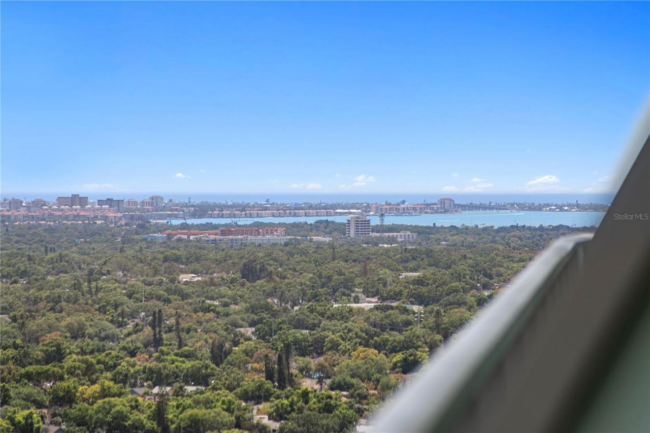 400 Central Avenue, Unit 3005, Saint Petersburg, FL 33701 Photo