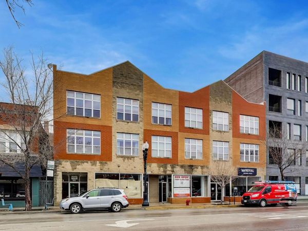 1962 W Lawrence Avenue , Unit 201, Chicago, IL 60640