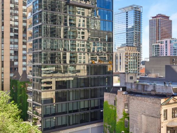 56 W HURON Street, Unit 9, Chicago, IL 60654