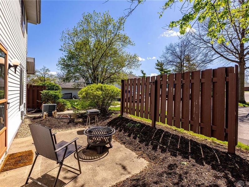 1010 E Crescentville Road, West Chester, OH 45246 Photo 11