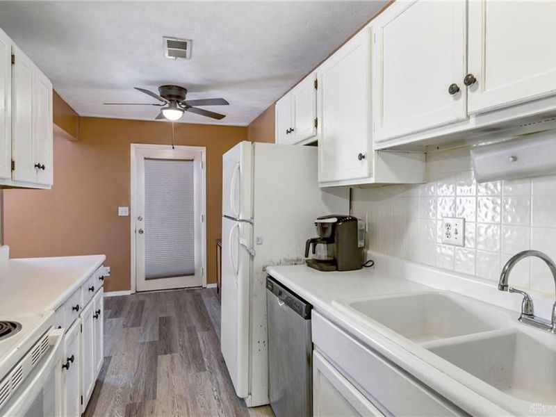 1010 E Crescentville Road, West Chester, OH 45246 Photo 13