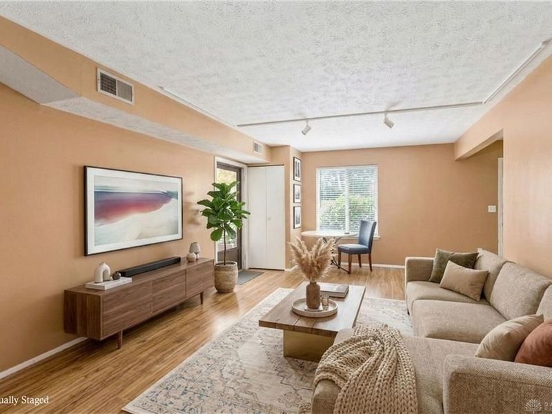 1010 E Crescentville Road, West Chester, OH 45246 Photo 29