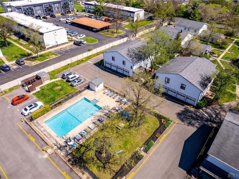 1010 E Crescentville Road, West Chester, OH 45246 Photo 8