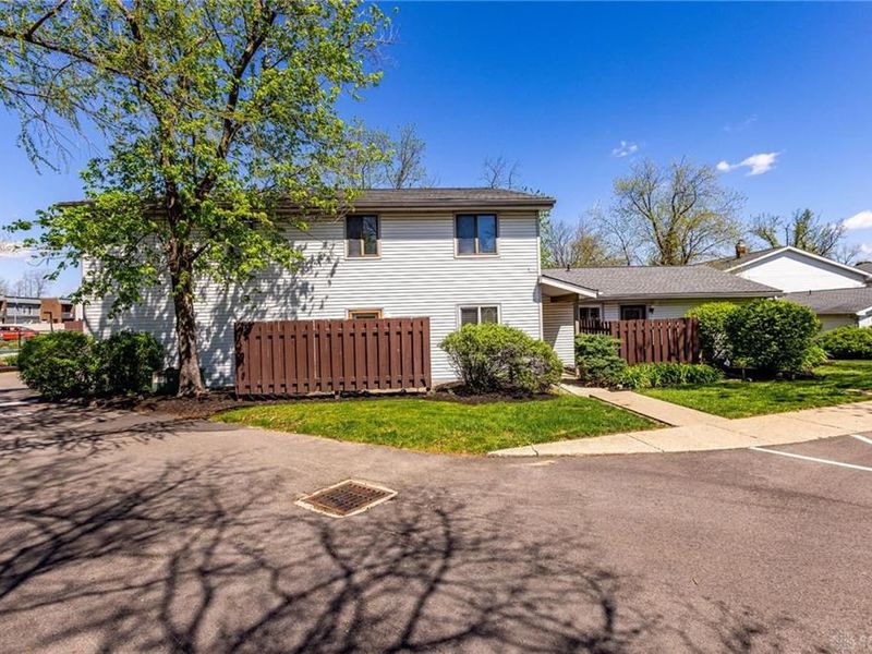 1010 E Crescentville Road, West Chester, OH 45246 Photo 9